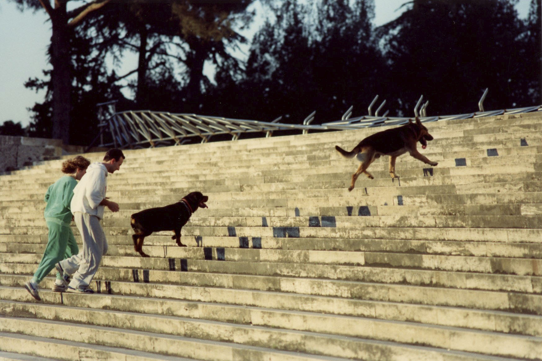 Scalinata della Civiltà Romana, Eur, Roma, giugno 1991.